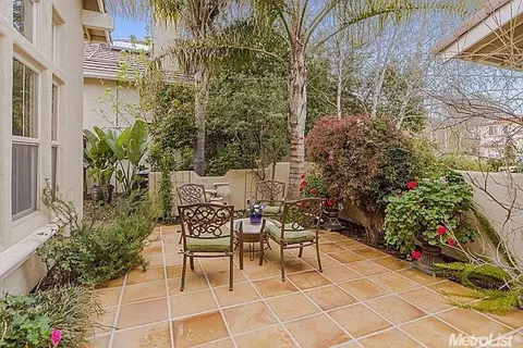 2922 Bellows Ct, Davis, CA 95618 photo 3