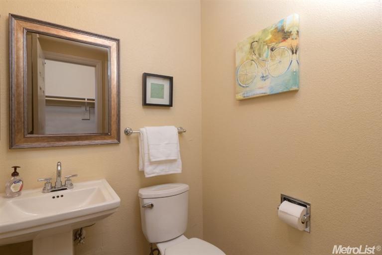 6508 Moraga Dr, Carmichael, CA 95608 photo 9