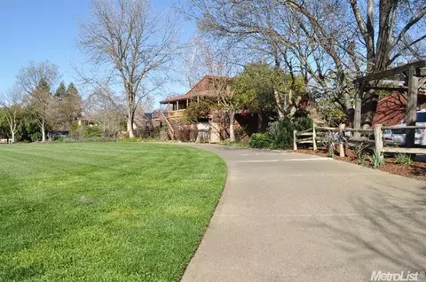 2431 Rivendell Ln, Davis, CA 95616 photo 6