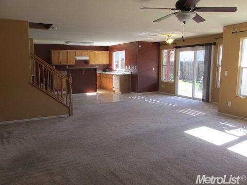 3028 Saddleback Ct, Merced, CA 95341 photo 4