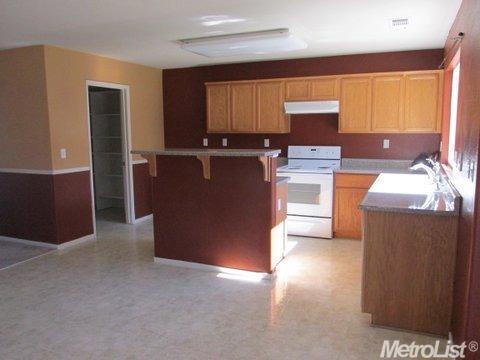 3028 Saddleback Ct, Merced, CA 95341 photo 5