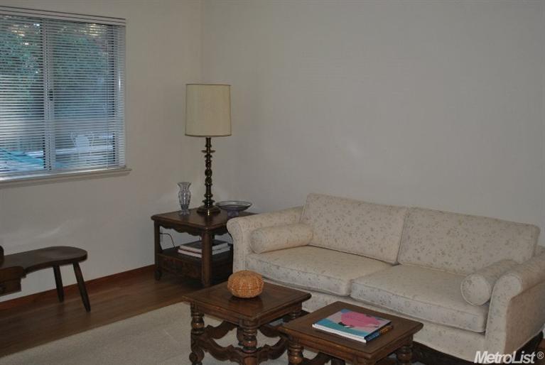 1206 Harvard Dr, Davis, CA 95616 photo 2