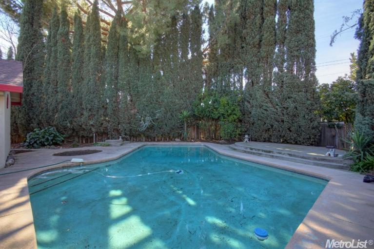 1801 Oleander Pl, Davis, CA 95618 photo 2
