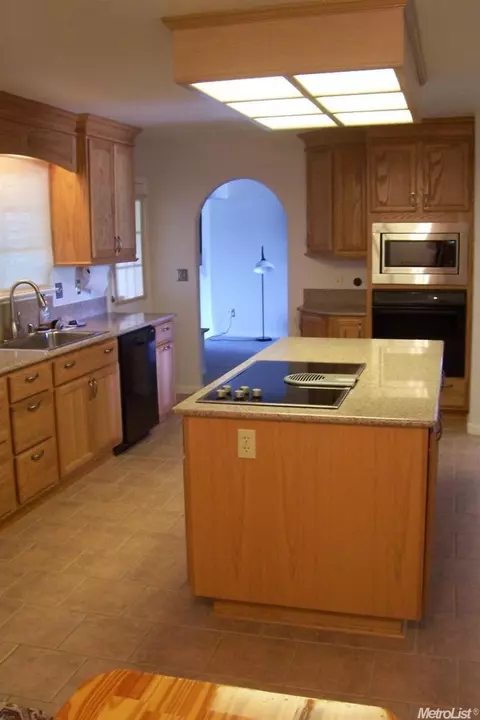 11233 Boessow Rd, Galt, CA 95632 photo 5