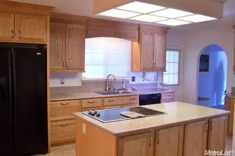 11233 Boessow Rd, Galt, CA 95632 photo 4