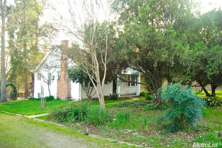6508 Sutter Ave, Carmichael, CA 95608 photo 2