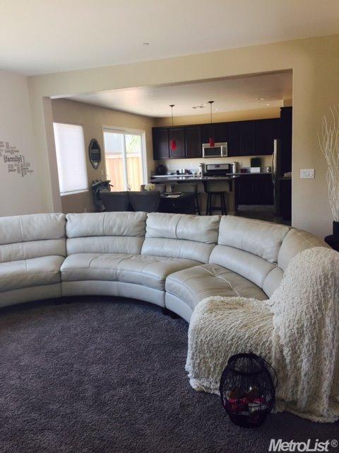 2047 Alhambra Ct, Tracy, CA 95376 photo 1