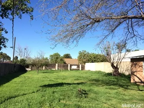 2515 9th St, Ceres, CA 95307 photo 2
