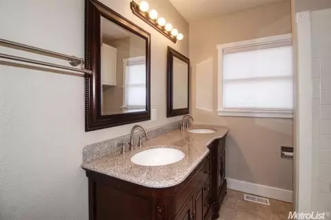 2000 E St, Sacramento, CA 95811 photo 15