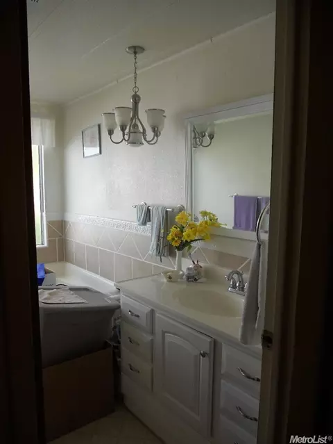 3920 Maui Ter, Modesto, CA 95355 photo 10
