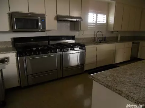 3920 Maui Ter, Modesto, CA 95355 photo 14