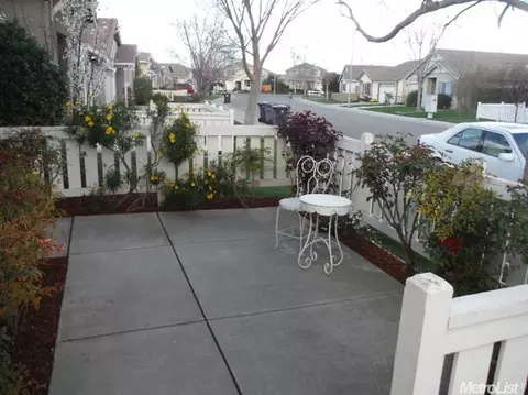 2369 Roualt St, Davis, CA 95618 photo 7