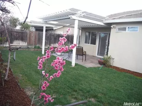 2369 Roualt St, Davis, CA 95618 photo 6