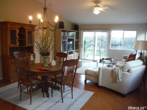 2369 Roualt St, Davis, CA 95618 photo 4