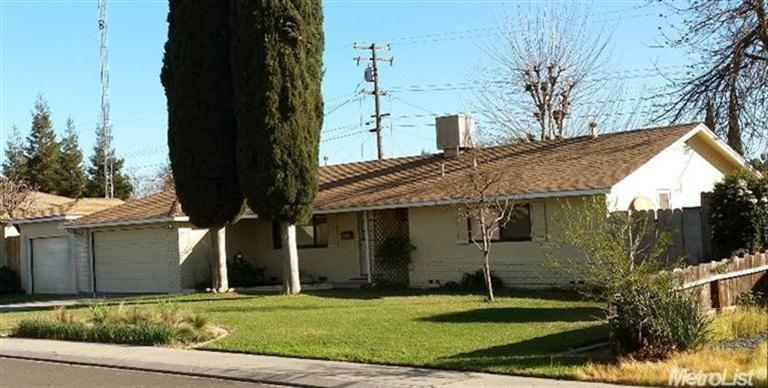 1704 Thorsen Ave, Modesto, CA 95355 photo 1