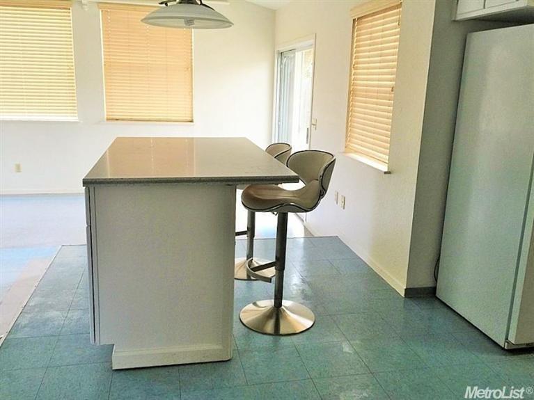 1704 Thorsen Ave, Modesto, CA 95355 photo 8