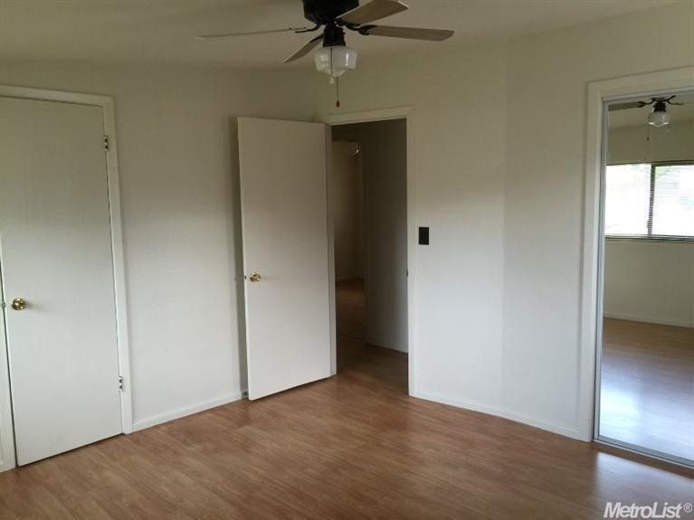 1704 Thorsen Ave, Modesto, CA 95355 photo 10