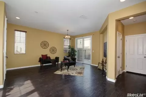 3644 Cubre Ter, Davis, CA 95618 photo 2