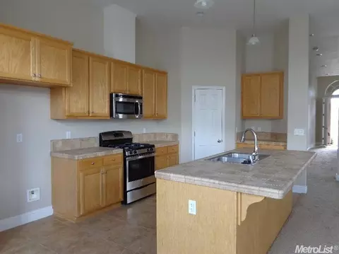 568 Sepp, Ripon, CA 95366 photo 5