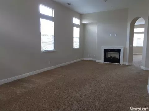 568 Sepp, Ripon, CA 95366 photo 3