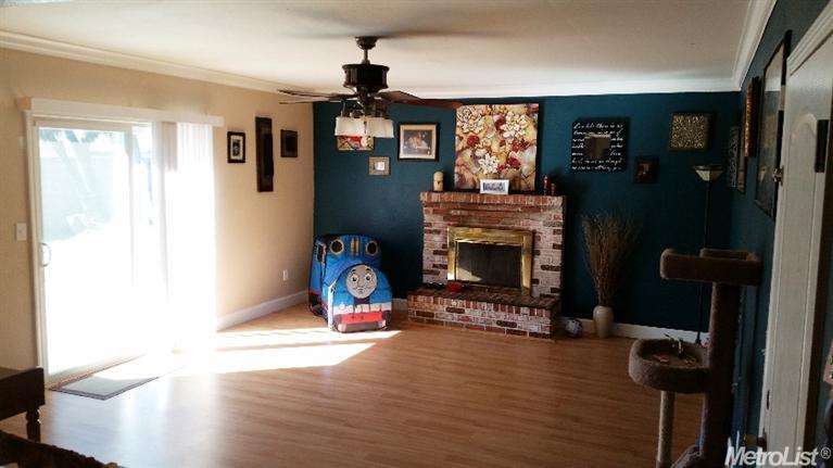 801 Jade Pl, Manteca, CA 95336 photo 3