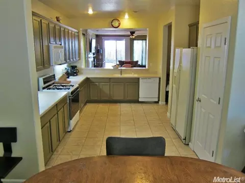1916 Cielito Dr, Modesto, CA 95358 photo 9