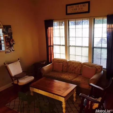 4044 St George Pl, Turlock, CA 95382 photo 4