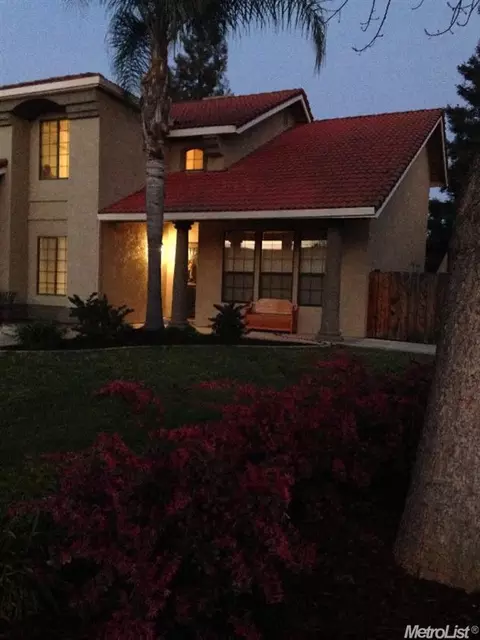 4044 St George Pl, Turlock, CA 95382 photo 2