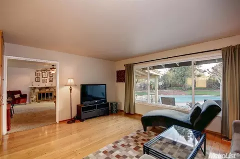 4049 Linus Way, Carmichael, CA 95608 photo 12