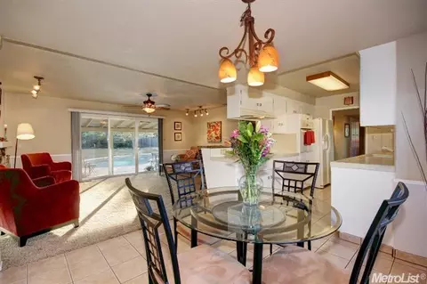 4049 Linus Way, Carmichael, CA 95608 photo 7