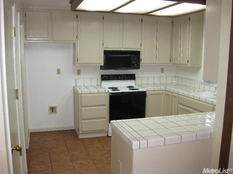 2691 Parkway, Ceres, CA 95307 photo 2