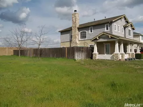 1501 Inspiration Ct, Modesto, CA 95357 photo 2