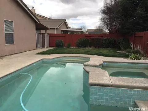 2017 Hickory Ct, Modesto, CA 95356 photo 9