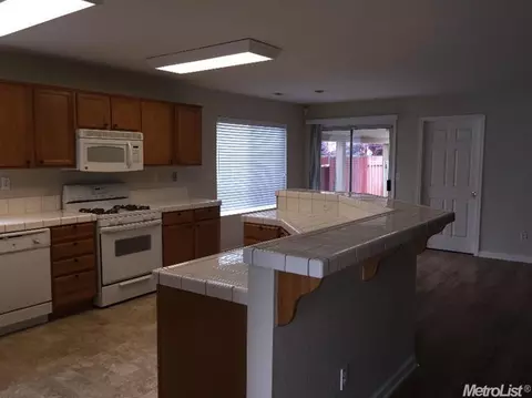 2017 Hickory Ct, Modesto, CA 95356 photo 5