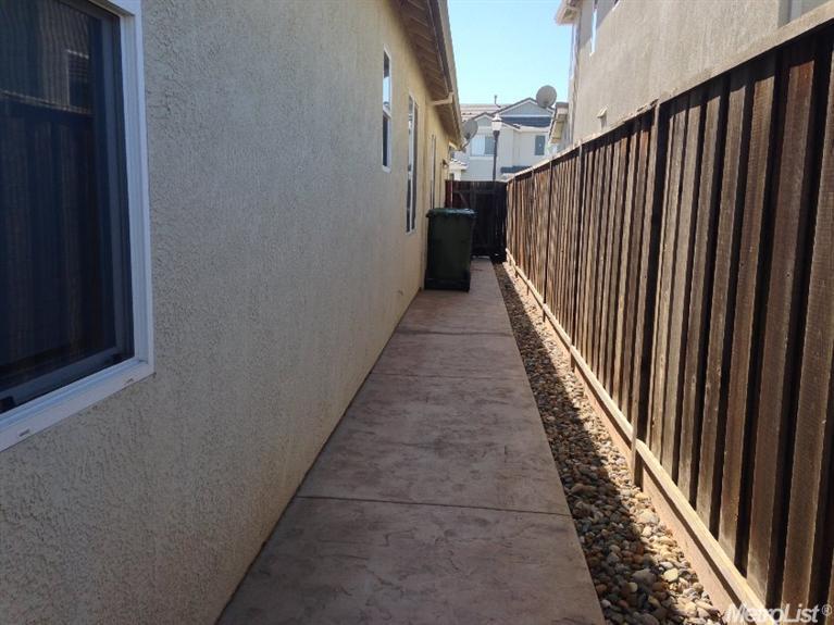 1517 Marigold Dr, Patterson, CA 95363 photo 11
