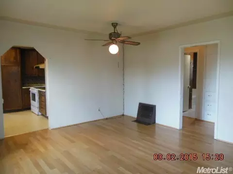 2030 Viola St, Modesto, CA 95354 photo 2