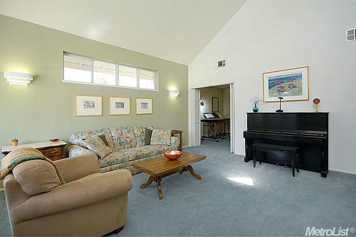3033 Campbell Pl, Davis, CA 95618 photo 6