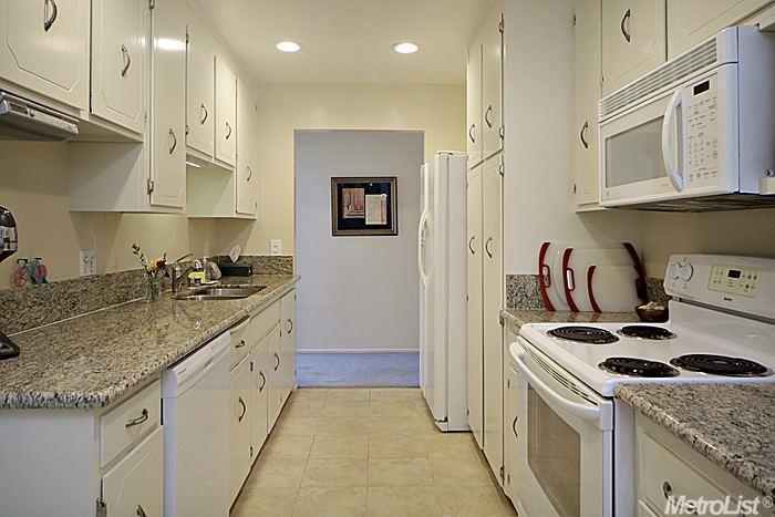 3033 Campbell Pl, Davis, CA 95618 photo 10