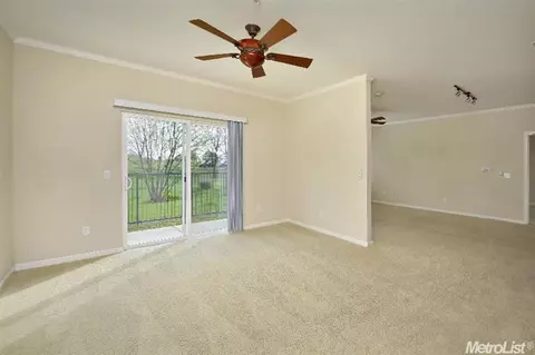 1818 Moore Blvd #130, Davis, CA 95618 photo 4