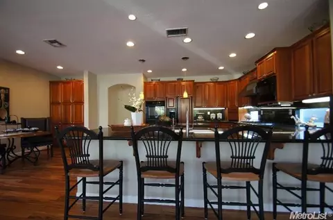 5327 Rogers St, Davis, CA 95618 photo 8