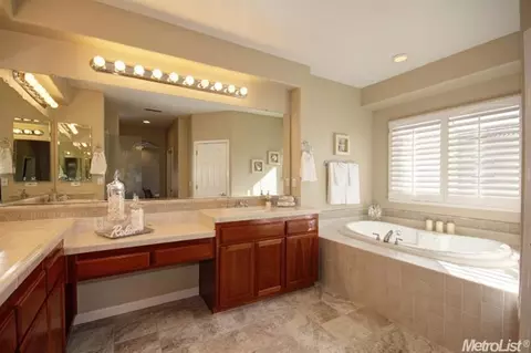 5327 Rogers St, Davis, CA 95618 photo 15