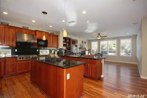 5327 Rogers St, Davis, CA 95618 photo 9