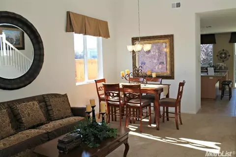 396 Colonial Trl, Lathrop, CA 95330 photo 3