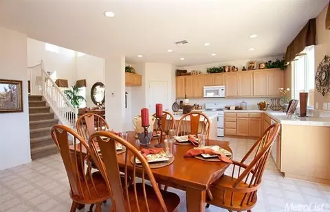 396 Colonial Trl, Lathrop, CA 95330 photo 10