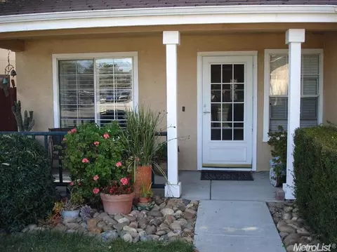 449 Glenbriar Cir, Tracy, CA 95377 photo 2