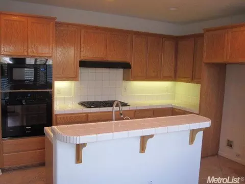 2180 Iberis Ct, Tracy, CA 95376 photo 2