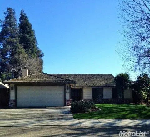 912 Nancy Dr, Ripon, CA 95366 photo 2