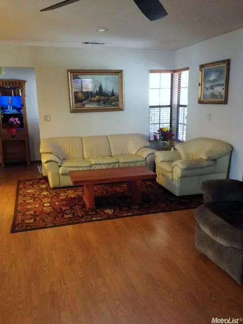 912 Nancy Dr, Ripon, CA 95366 photo 12