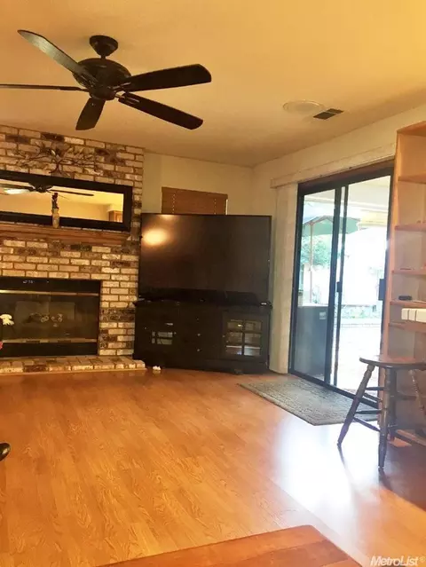 912 Nancy Dr, Ripon, CA 95366 photo 14