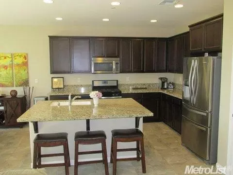 2026 Alhambra Ct, Tracy, CA 95376 photo 5